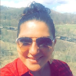 Meet your Posher, Hannelore